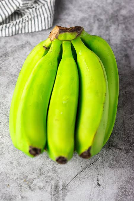 Green Banana (hand)